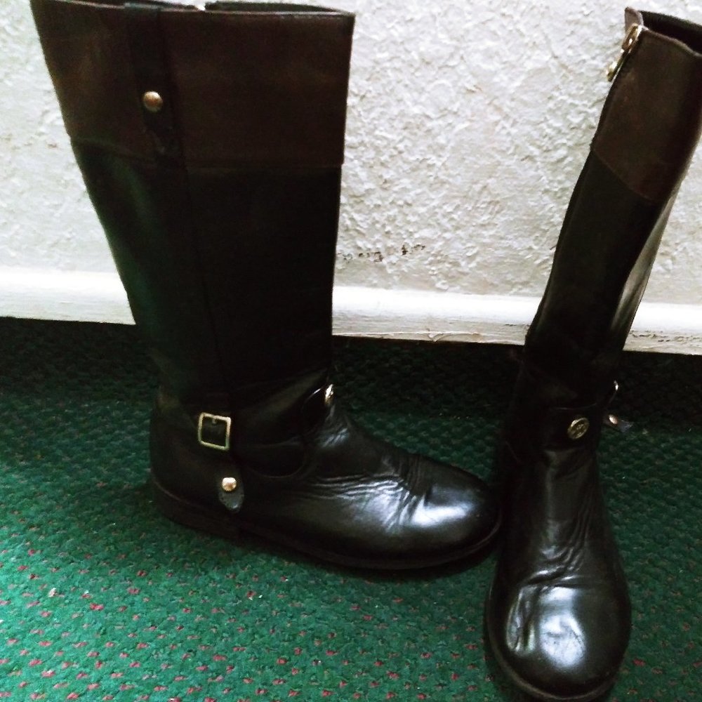 Micheal Kors Boots